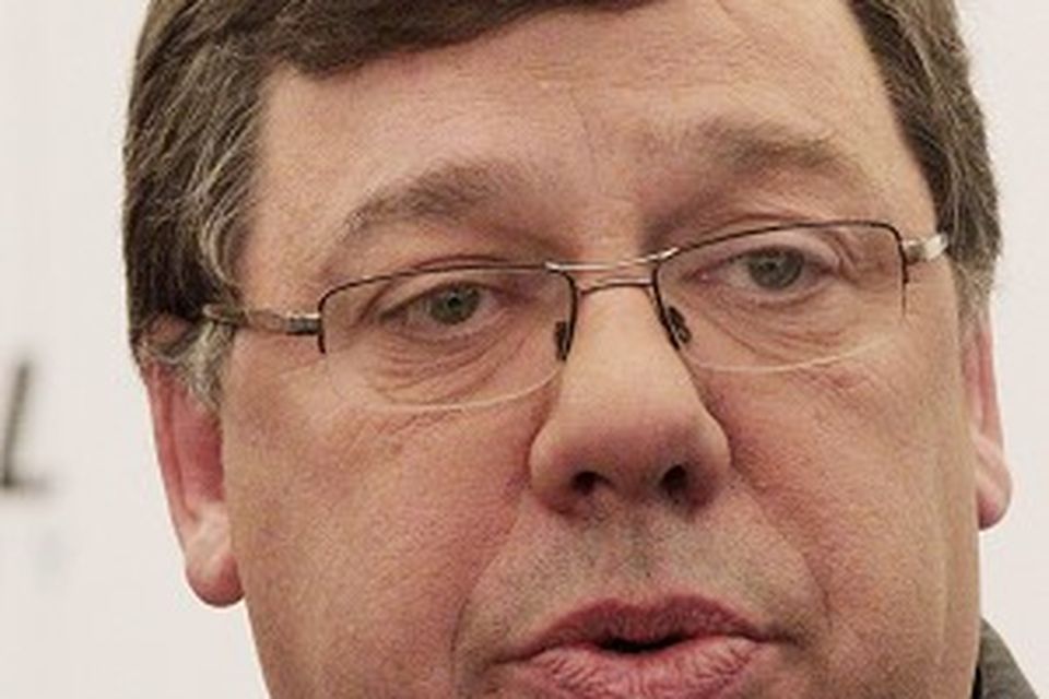 Taoiseach Brian Cowen held a press conference to deny giving a live radio interview while drunk or hungover