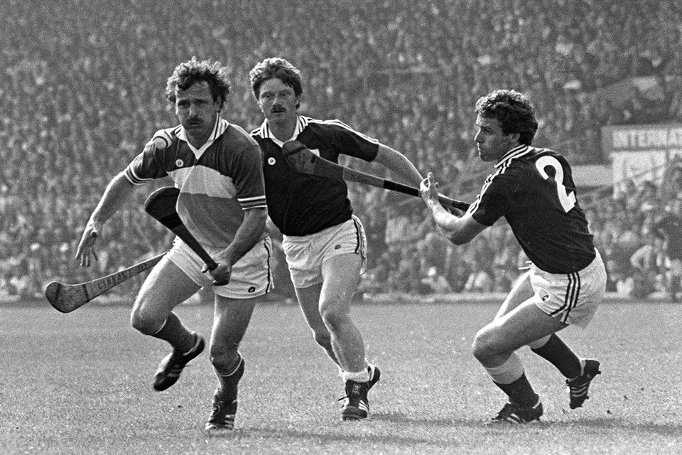 Offaly’s Johnny Flaherty is hunted down by Galway’s Sylvie Linnane (L) and Seamus Coen in the 1981 final. Photo: Ray McManus/Sportsfile