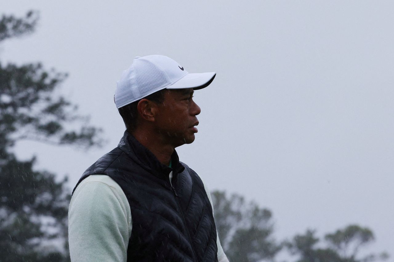 Tiger Woods joins secret Bahamas meeting to strike PGA Tour-PIF