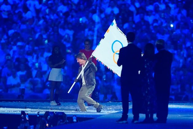 写真で見る：オリンピックは閉会式でハリウッド風に演出され、華々しく幕開け