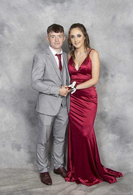Leah O'Toole et Dylan Curran se sont amusés à la soirée de remise des diplômes du Selskar College à l'hôtel Talbot mardi soir.
