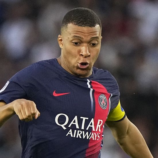 Kylian Mbappe says 'no to final desperate contract offer' from PSG: Report