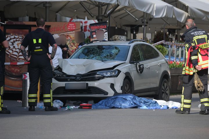 Two killed after car hits bystanders in Leipzig as driver arrested