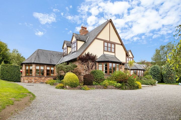 See inside €1.425m Wicklow home built using 17,500 Cheshire and Flemish bricks