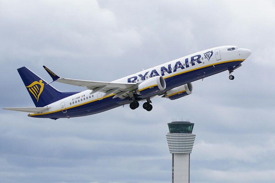 Ryanair flight leaving Dublin Airport (Stock)