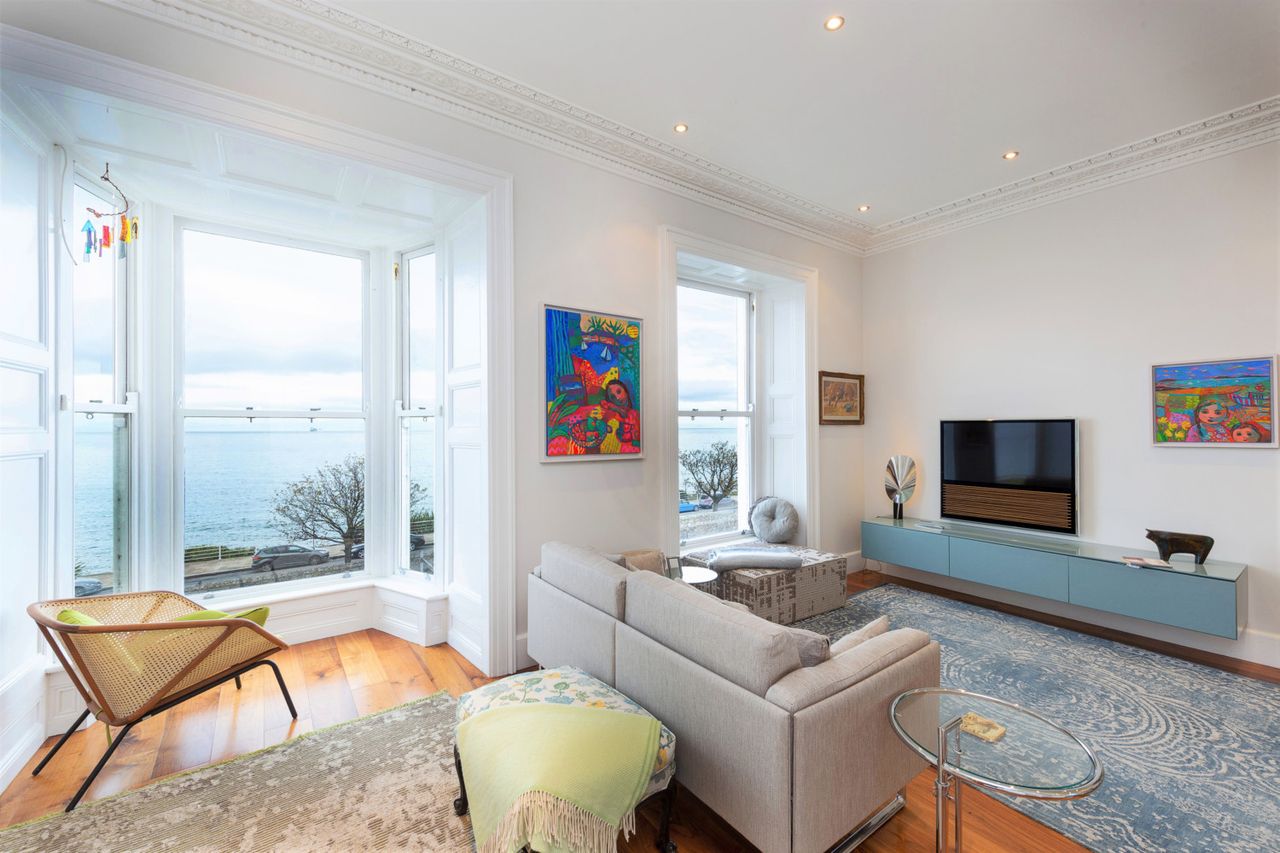 Room with a view deluxe Dun Laoghaire apartment with roof terrace for
