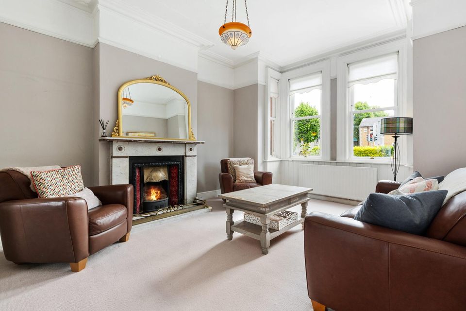 The sitting room at 76 Clonliffe Road