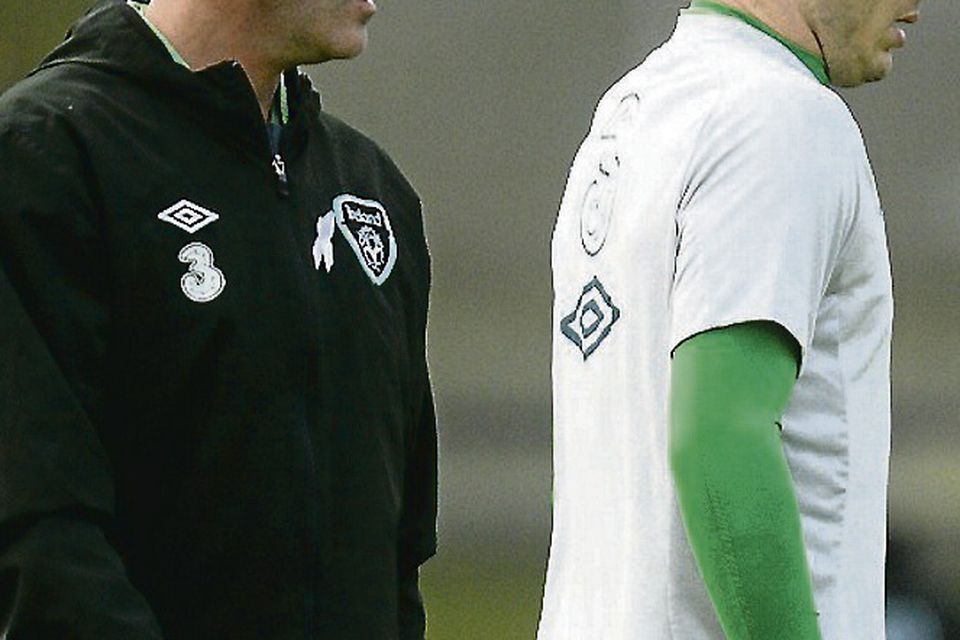 Republic of Ireland's Kevin Doyle with assistant manager Roy Keane. Picture: David Maher / SPORTSFILE
