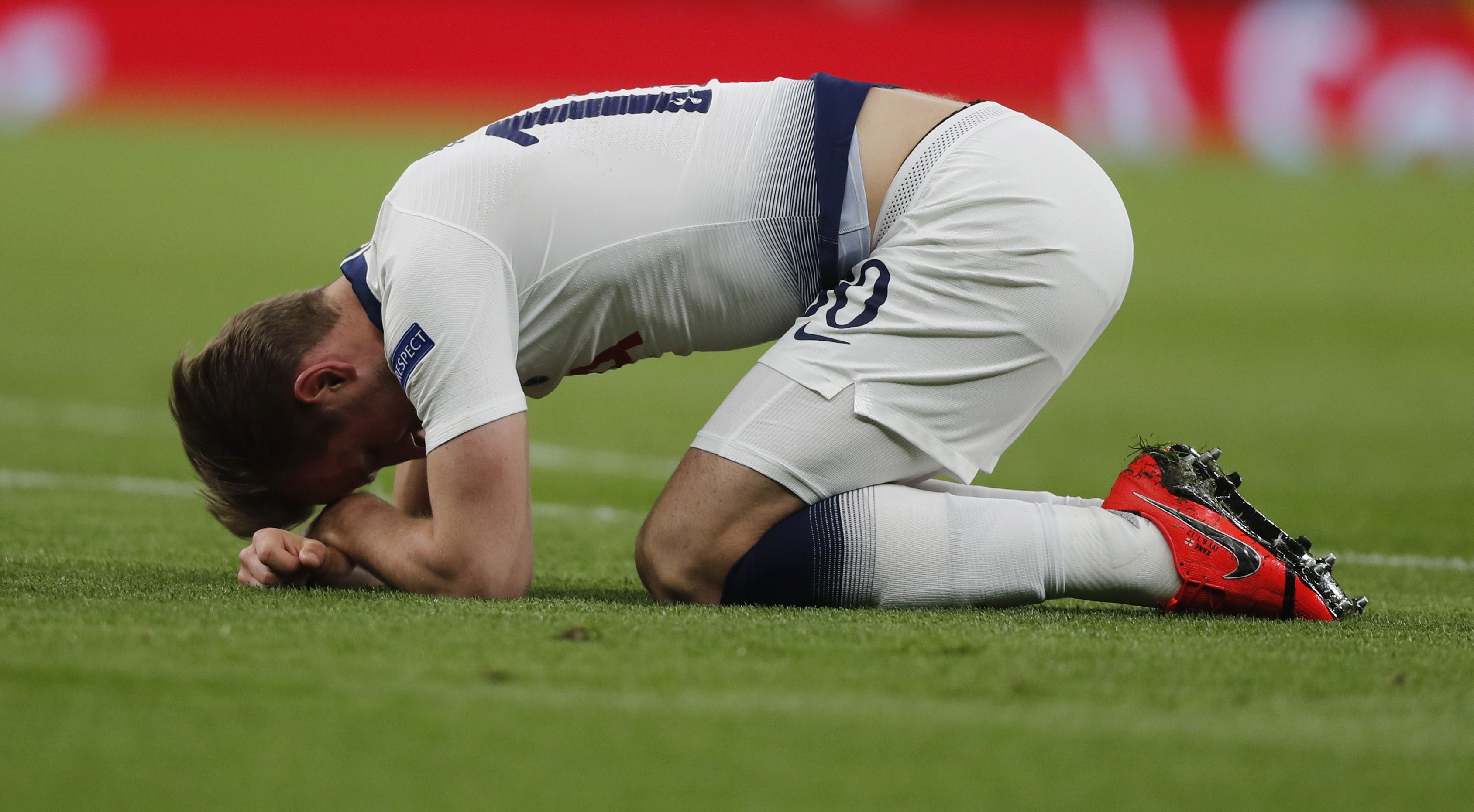 FIFA World Cup: Harry Kane trains with England, despite ankle scan