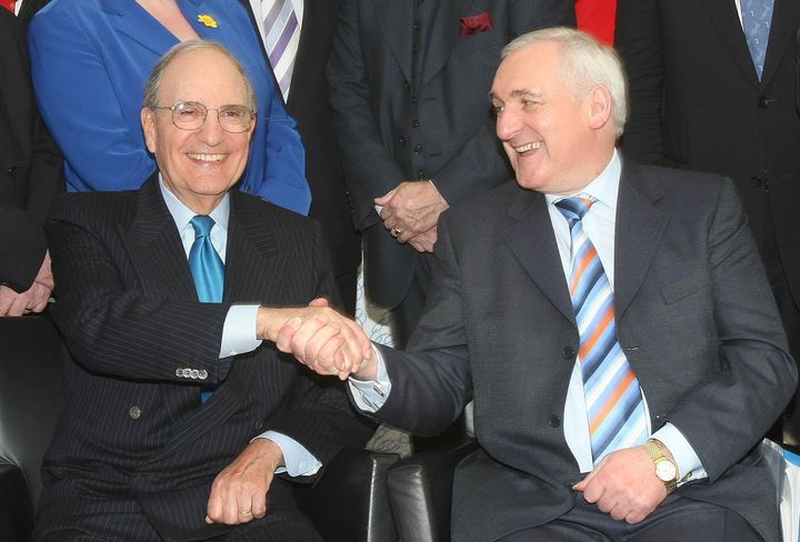 Canadian General John de Chastelain who helped oversee IRA decommissioning dies