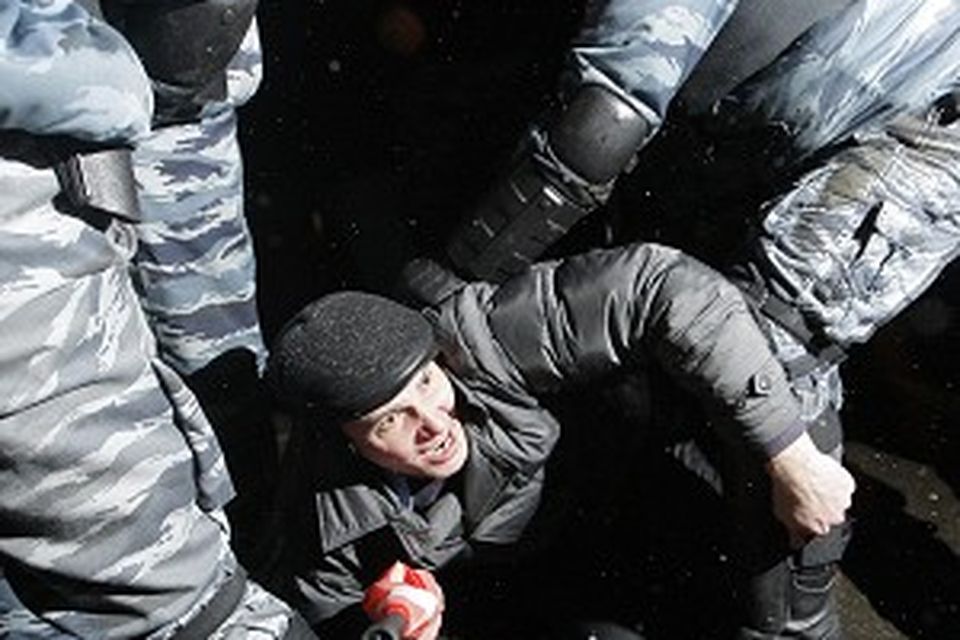 Hundreds join protests in Russia | Independent.ie