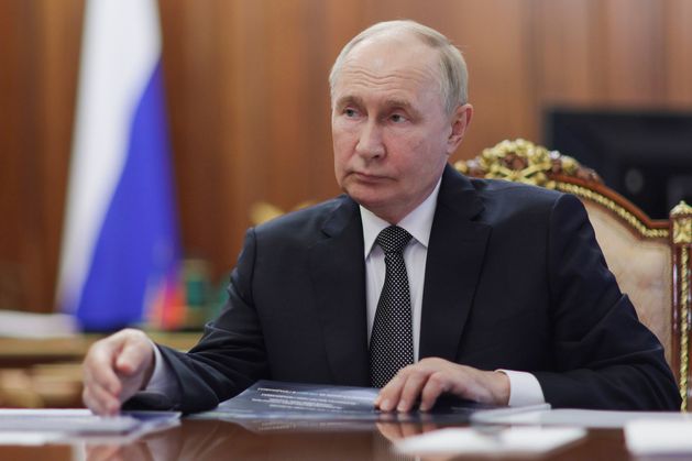 Government signs new sonar contract to enhance maritime security amid Russian sub fears