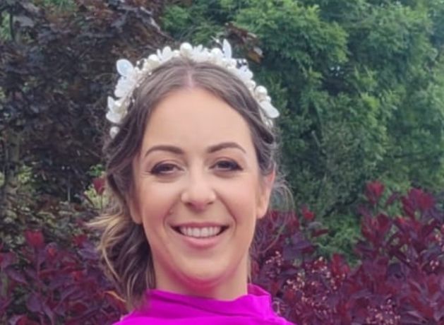 「デニスはいつも私たちのスターです」 – カーローの事故で亡くなったティペラリーの女性の葬儀で父親が語る