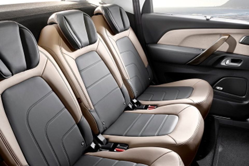 Cars with three separate clearance rear seats