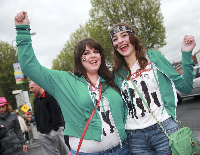 One Direction fans Melissa and Rionnach Doohan, from Donegal, on their way to see the band at Croke Park, Dublin.. Picture:Arthur Carron