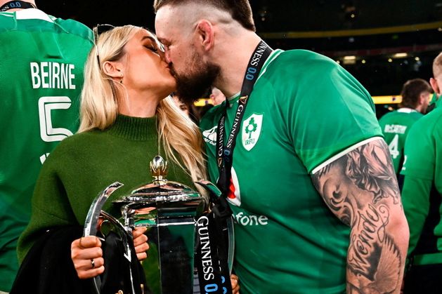写真で見る：アイルランドが家族やチームメイトとともにシックスネーションズ優勝を祝う最高の映像