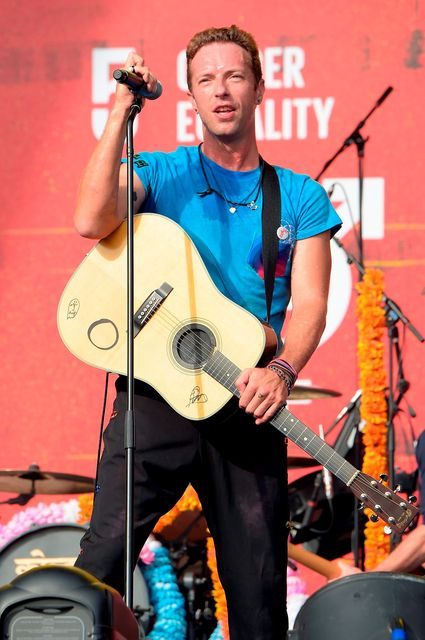 Musician Chris Martin of Coldplay performs on stage at the 2015 Global Citizen Festival to end extreme poverty by 2030 in Central Park on September 26, 2015 in New York City.  (Photo by Theo Wargo/Getty Images for Global Citizen)