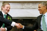 thumbnail: U.S. President Barack Obama (R) welcomes Ireland's Prime Minister Enda Kenny (L) to the Oval Office for a St. Patrick's Day visit at the White House in Washington March 17 2015. REUTERS/Jonathan Ernst