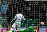 thumbnail: Craig Gordon of Celtic makes a vital save at 0-0 during the UEFA Europa League group D match between Celtic FC and FC Astra Giurgiu