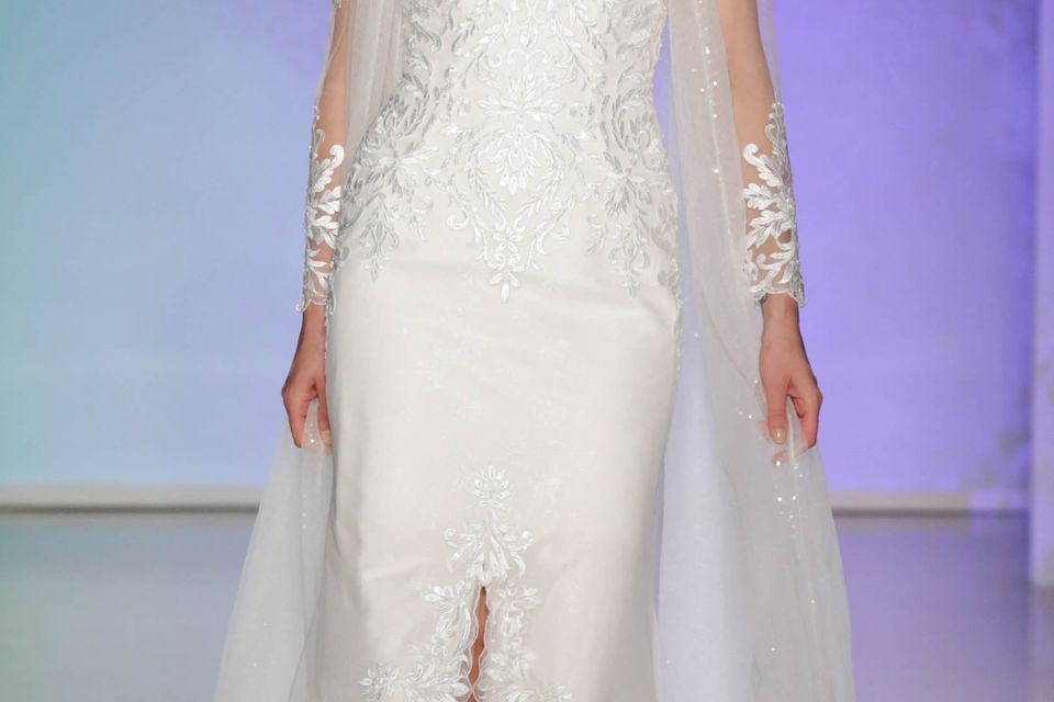 chinese dress ladies The Dreamiest Vintage Wedding Gown By Alfred Angelo / SM – Xtabay Vintage main image 1