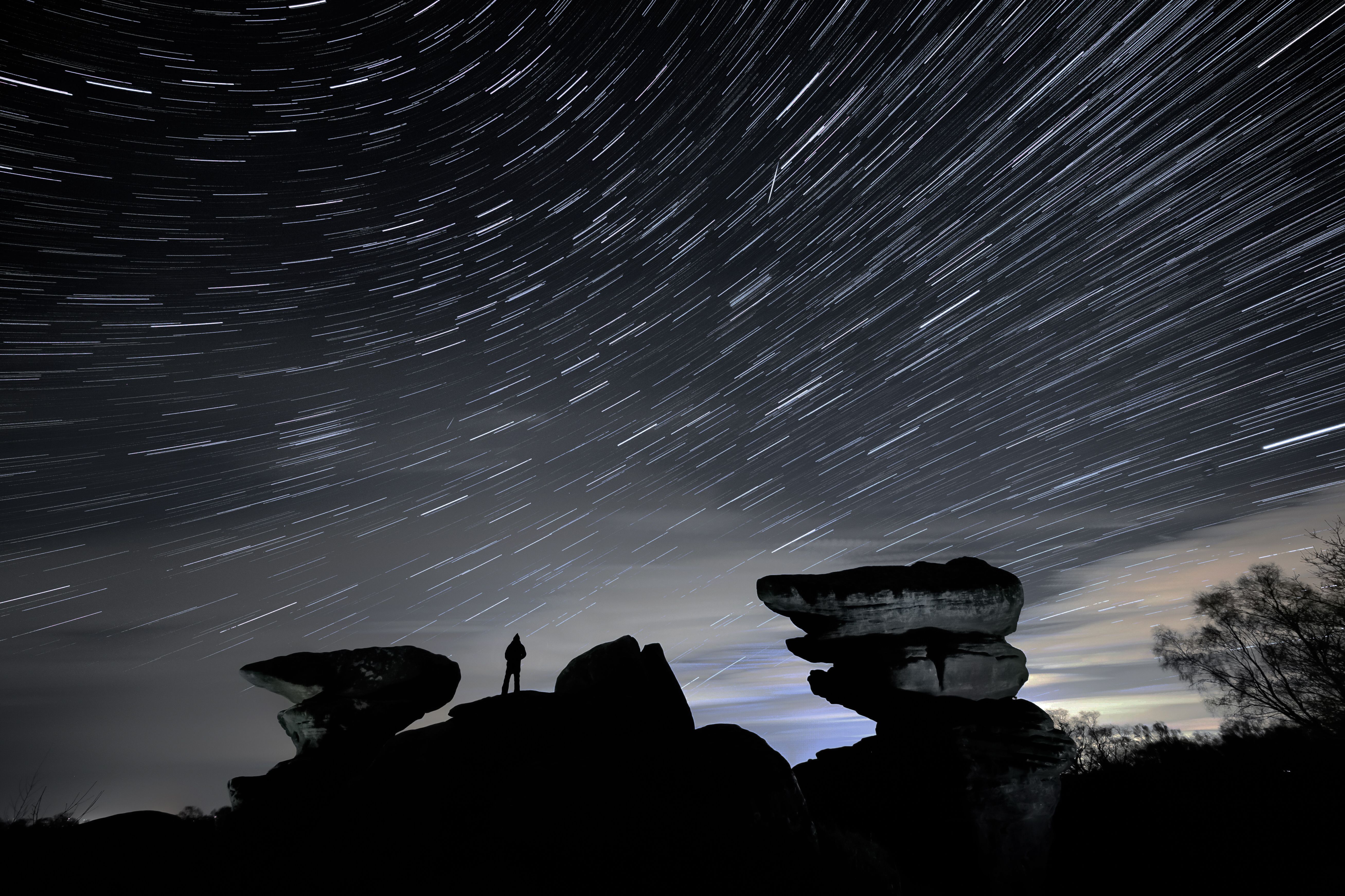 Сегодня вечером у звездочетов есть прекрасная возможность стать свидетелями крупнейшего метеоритного дождя года над небом Ирландии.