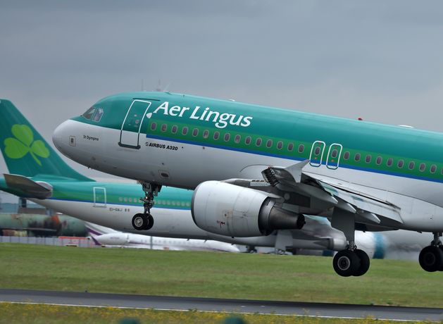 Minister won’t intervene as Aer Lingus dispute worsens with 124 flights cancelled and strike called by pilots