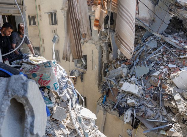 Lebanon and Israel attend White House talks over fragile ceasfire