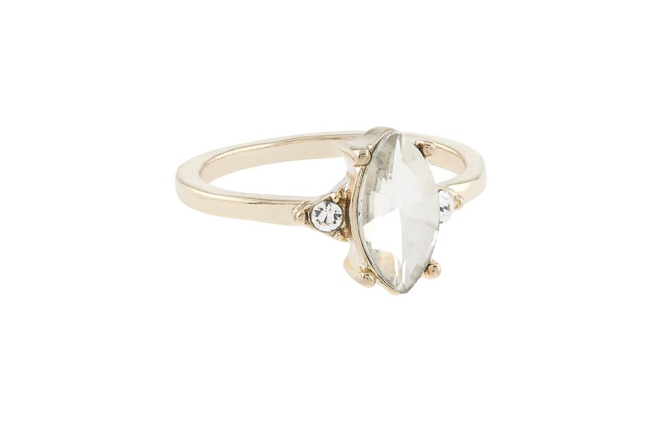 17 stunning token engagement rings that won't break the bank |  