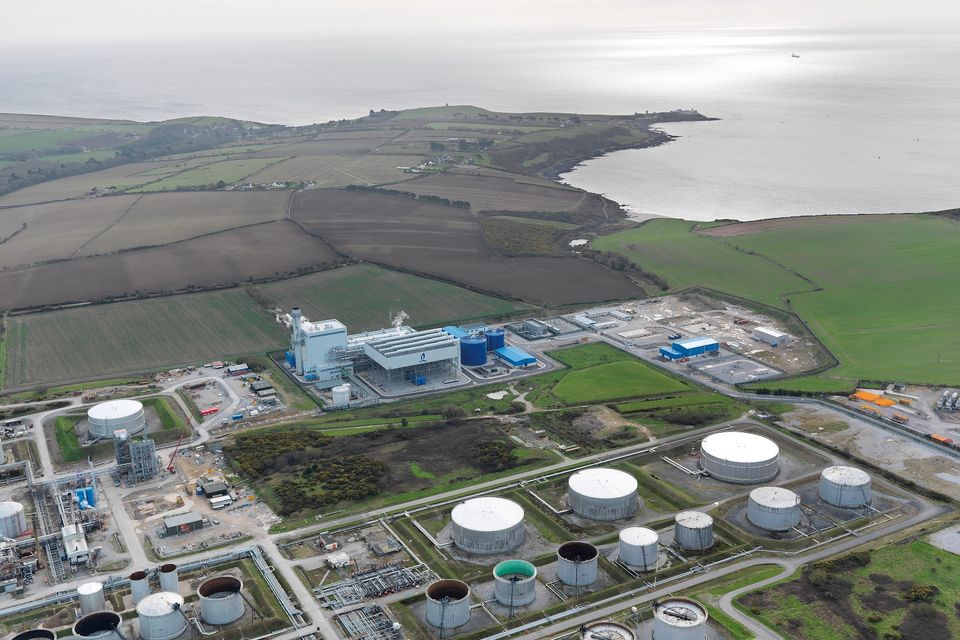 La centrale électrique à turbine à gaz Whitegate de Bord Gáis Energy à Whitegate, Cork, Centrica et Mitsubishi Power Europe Limited ont signé un protocole d'accord pour explorer le développement, la construction et l'exploitation de la toute première production d'électricité à l'ammoniac d'Europe.  Photo de : Bord Gais Energy