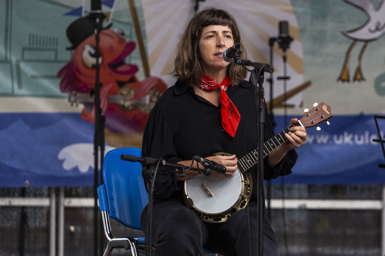 Ukulele Hooley by the Sea festival returns to Dún Laoghaire Irish