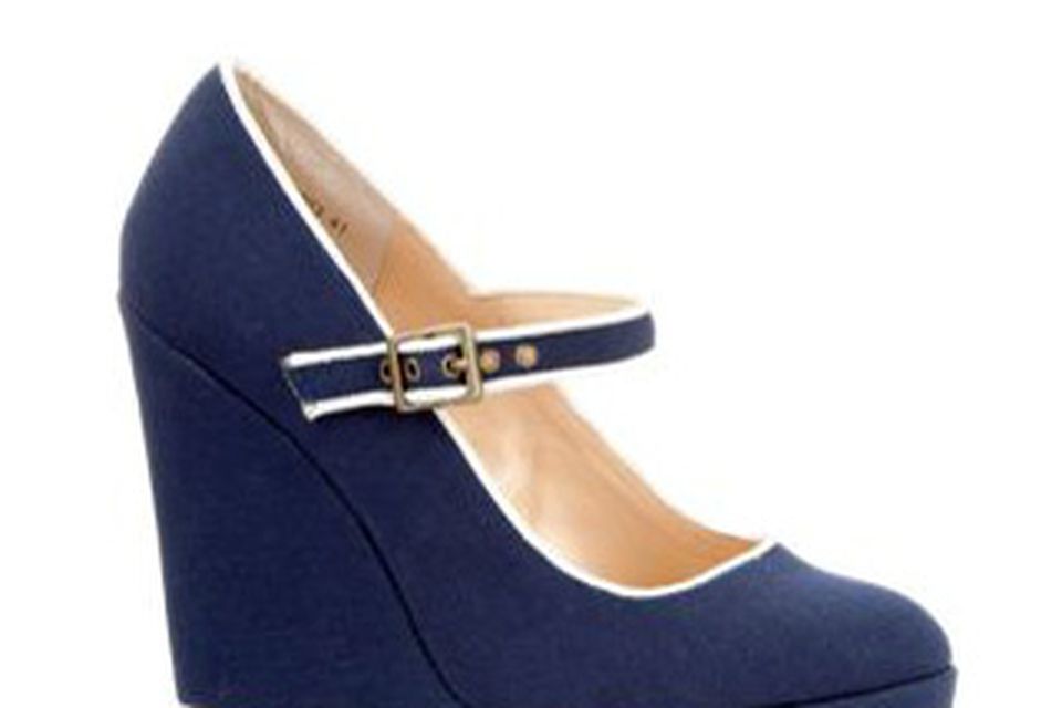 New look hot sale navy wedges