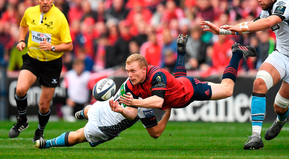 Keith Earls is tackled by Sam Johnson of Glasgow Photo by Brendan Moran/Sportsfile