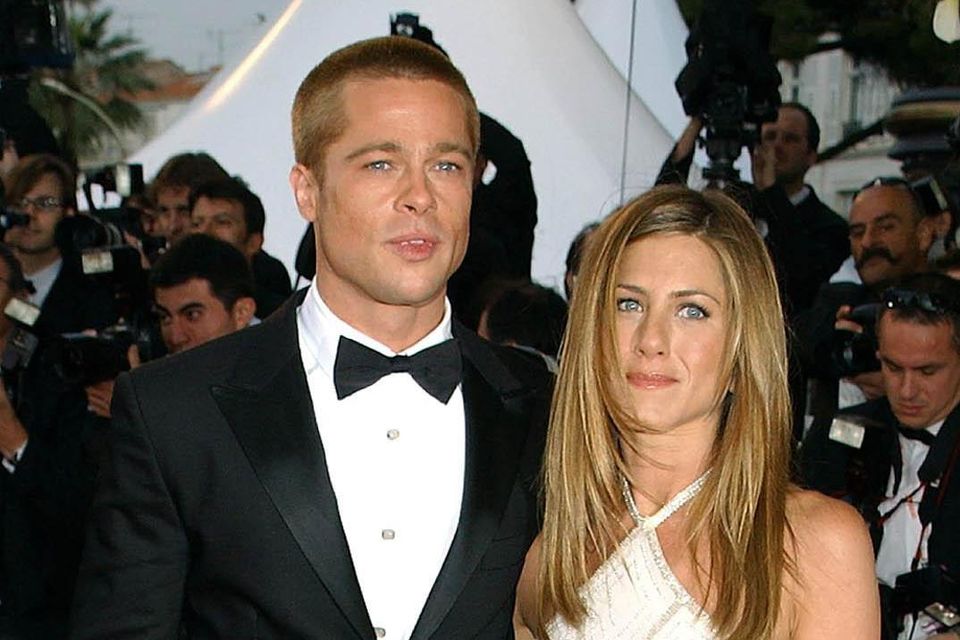 Celebrities share their excitement over Brad Pitt and Jennifer Aniston ...