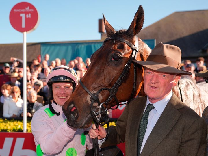 Gaelic Warrior leaves Fact To File and the rest in his wake to win Gold Cup at Punchestown