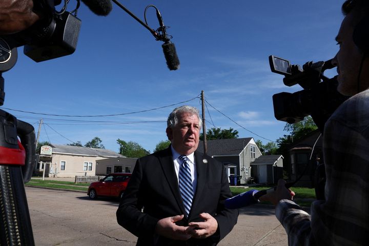 Louisiana gunman killed eight children, including seven of his own, police say