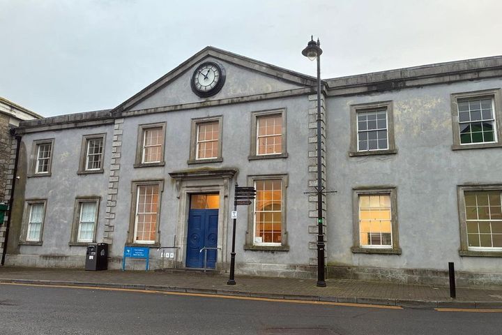 Woman (43) fined after claiming to have a bomb at Confirmation in Navan church