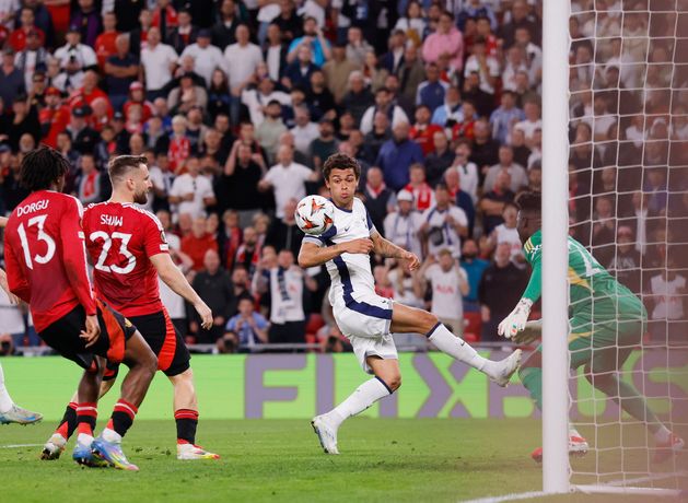 Europa League final: Tottenham Hotspur lead Manchester United in Bilbao - The Irish Independent