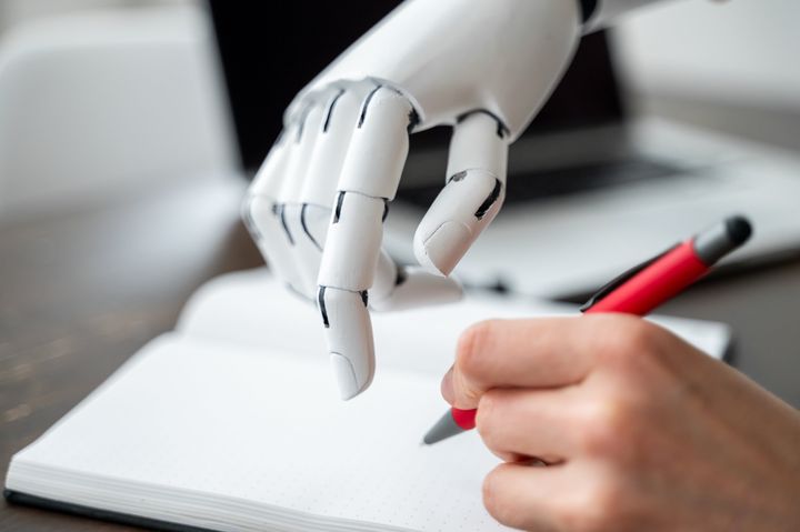 Letters: AI cannot replace human literature, that’s grounded solely in our creativity