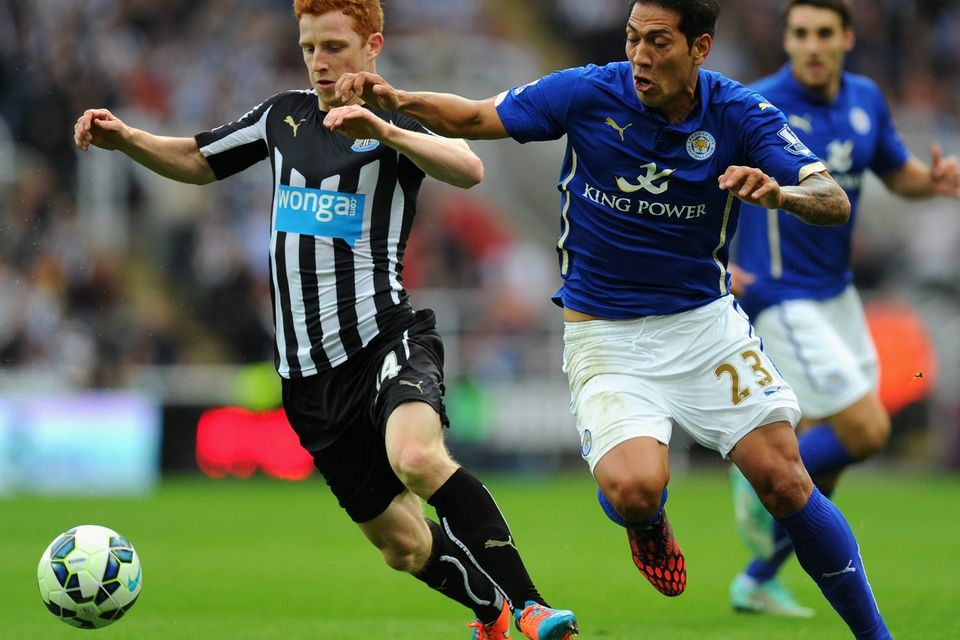 Newcastle United midfielder Jack Colback and Leonardo Ulloa of Leicester City battle for possession during their Premier League clash at St James' Park. Photo: Stu Forster/Getty Images