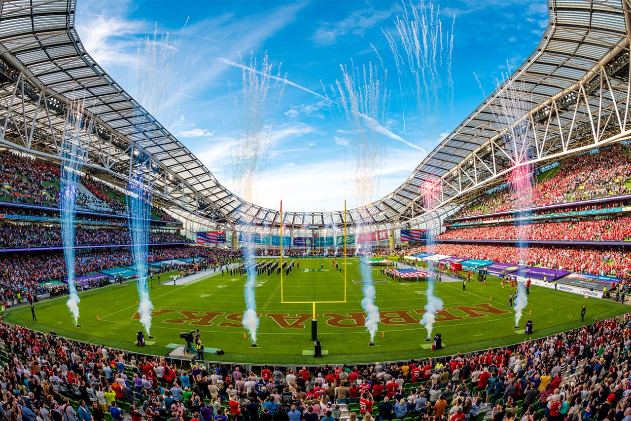 This place is nuts' - 40,000 Americans descend on Dublin for college football  match