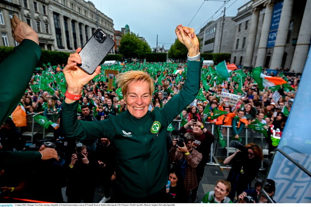 Rapturous Welcome Awaits Ireland’s World Cup Stars as Vera Pauw Showcases Dance Moves on Stage