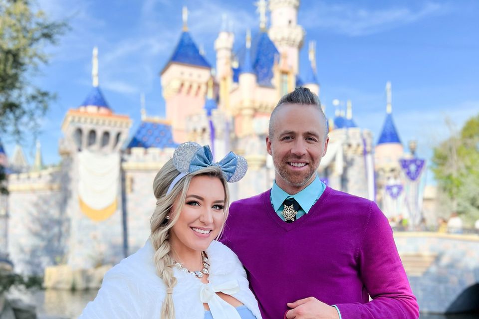 Lilly and Paul Davis Disneybound as Elsa and Anna from Frozen. Family photo