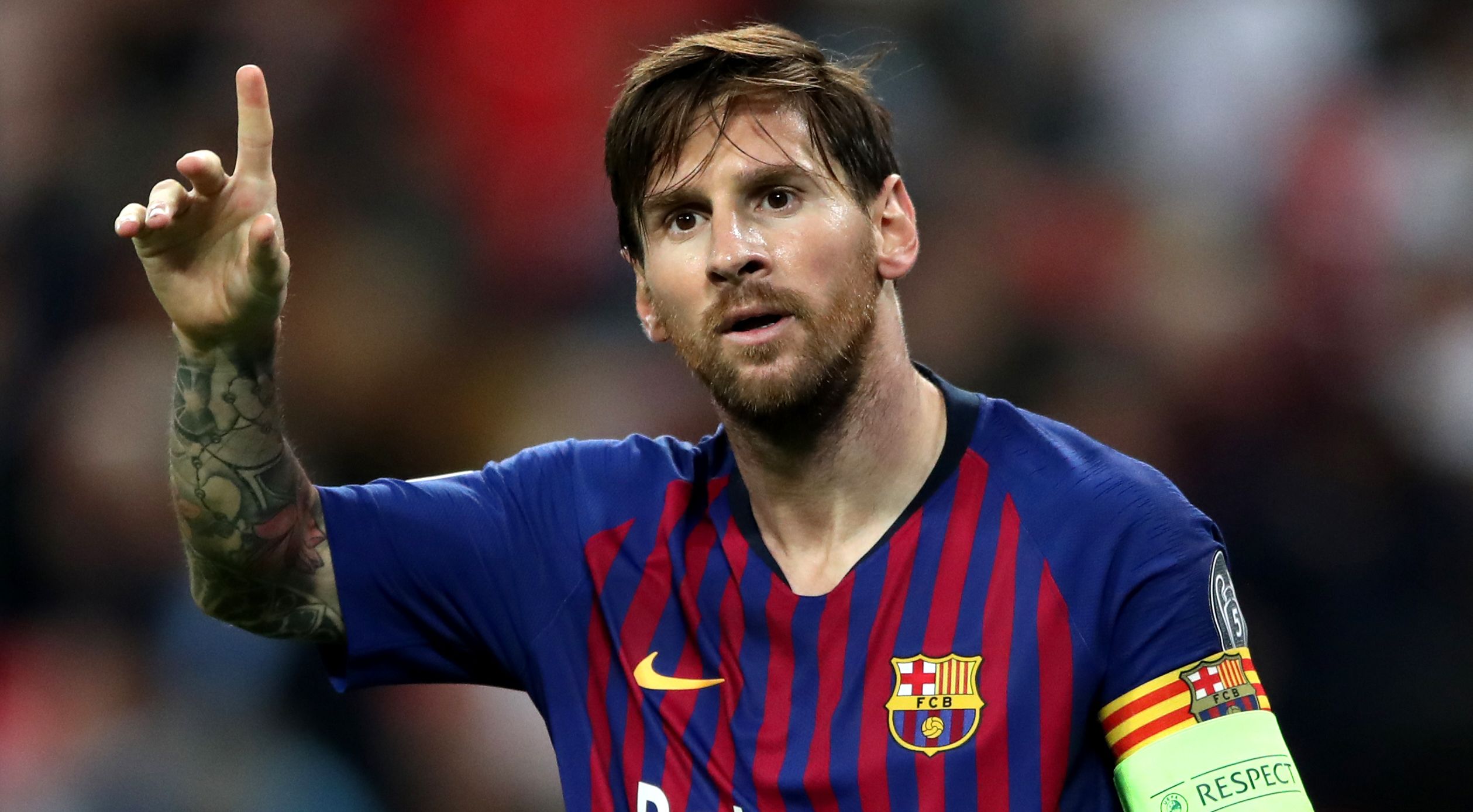 Messi tired of being blamed for Barcelona's problems