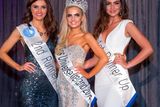 thumbnail: 1st Runner Up Shauna Lindsey and 2nd Runner Up Cailín Áine Ní Toibín pictured with Joanna Cooper at the Miss Universe Final in 2015. Picture: Eric Barry/Blink Of An Eye