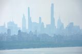 thumbnail: Haze and smoke caused by wildfires in Canada linger over Manhattan. Photo: Reuters/Mike Segar