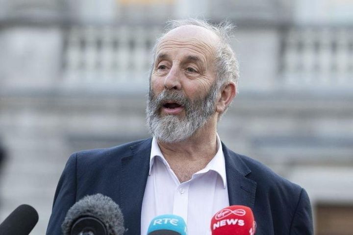 Motion of confidence in Government gets underway in Dáil; Danny Healy-Rae refuses to say how he will vote