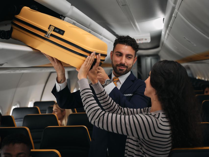 Tripulación de cabina de Ryanair a bordo