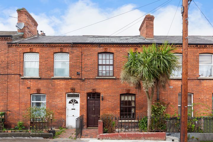 Red brick terrace in the Dublin 6 ‘cruffin zone’ needs buttering up