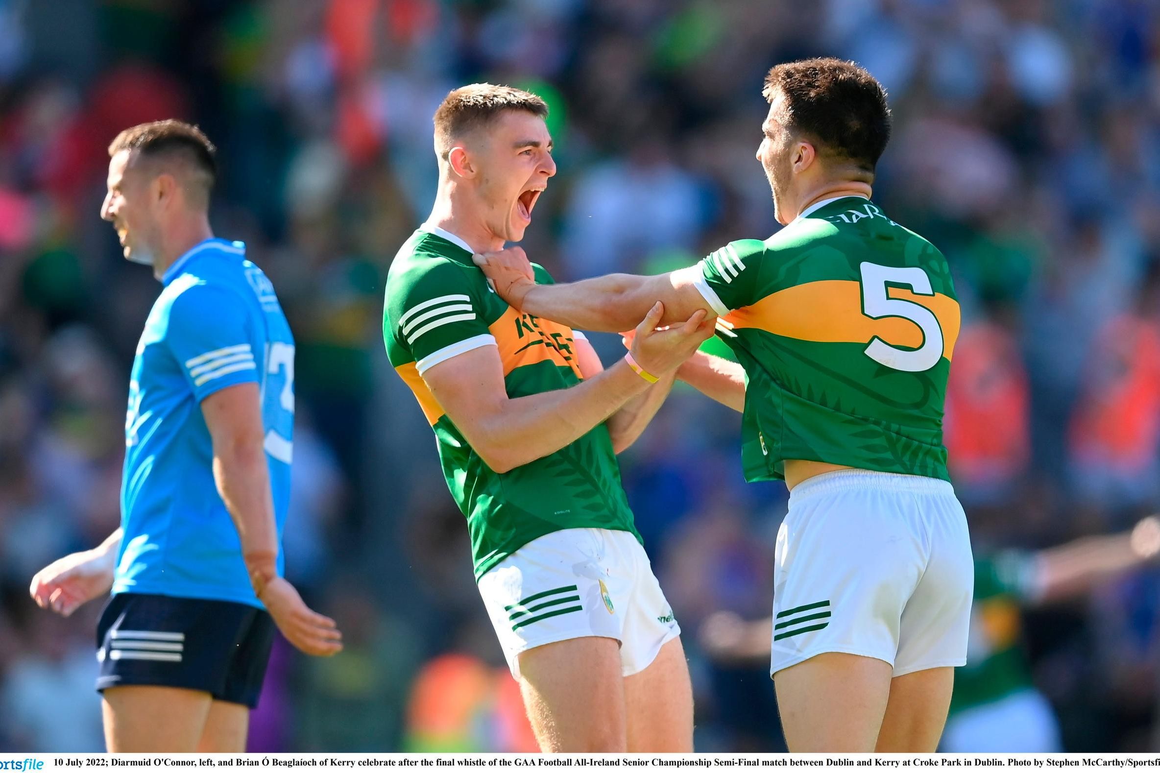 Hurling for Hope on X: Thanks very much to @Kerry_Official Goalkeeper  Shane Ryan for donating a signed Kerry jersey to the @Hurling4hope group.  Remember folks a €5 donation, tag friends and retweet