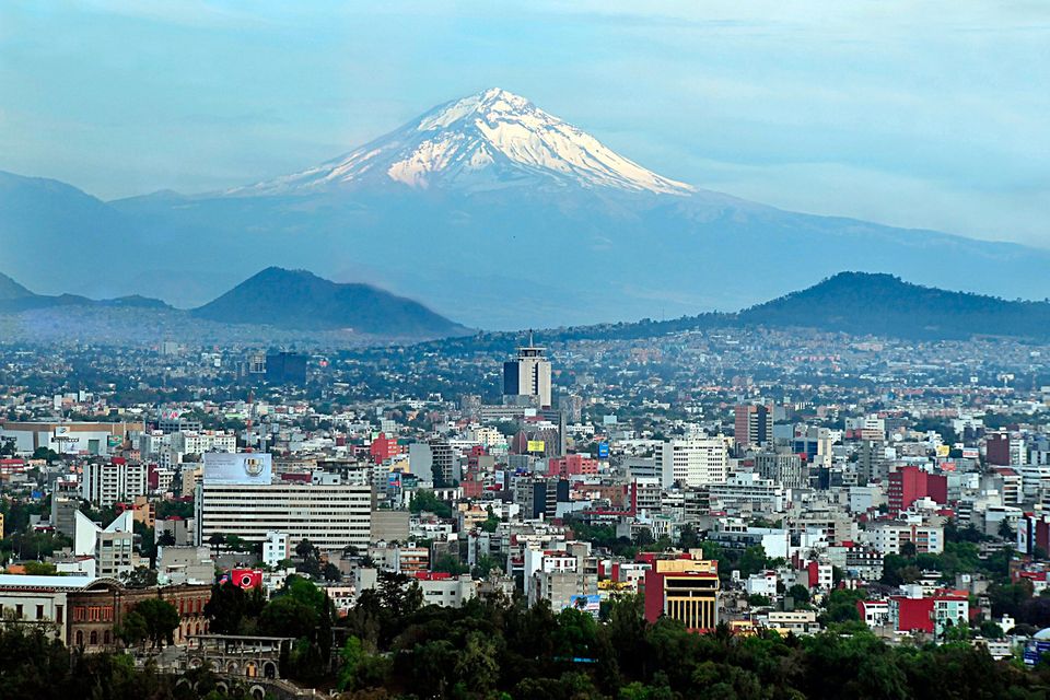 Explore the Vibrant Mexico City Skyline